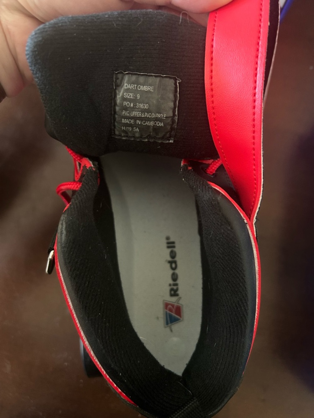 Riedell Dart Black/Red Quad Roller Skates - Picture 3 of 9